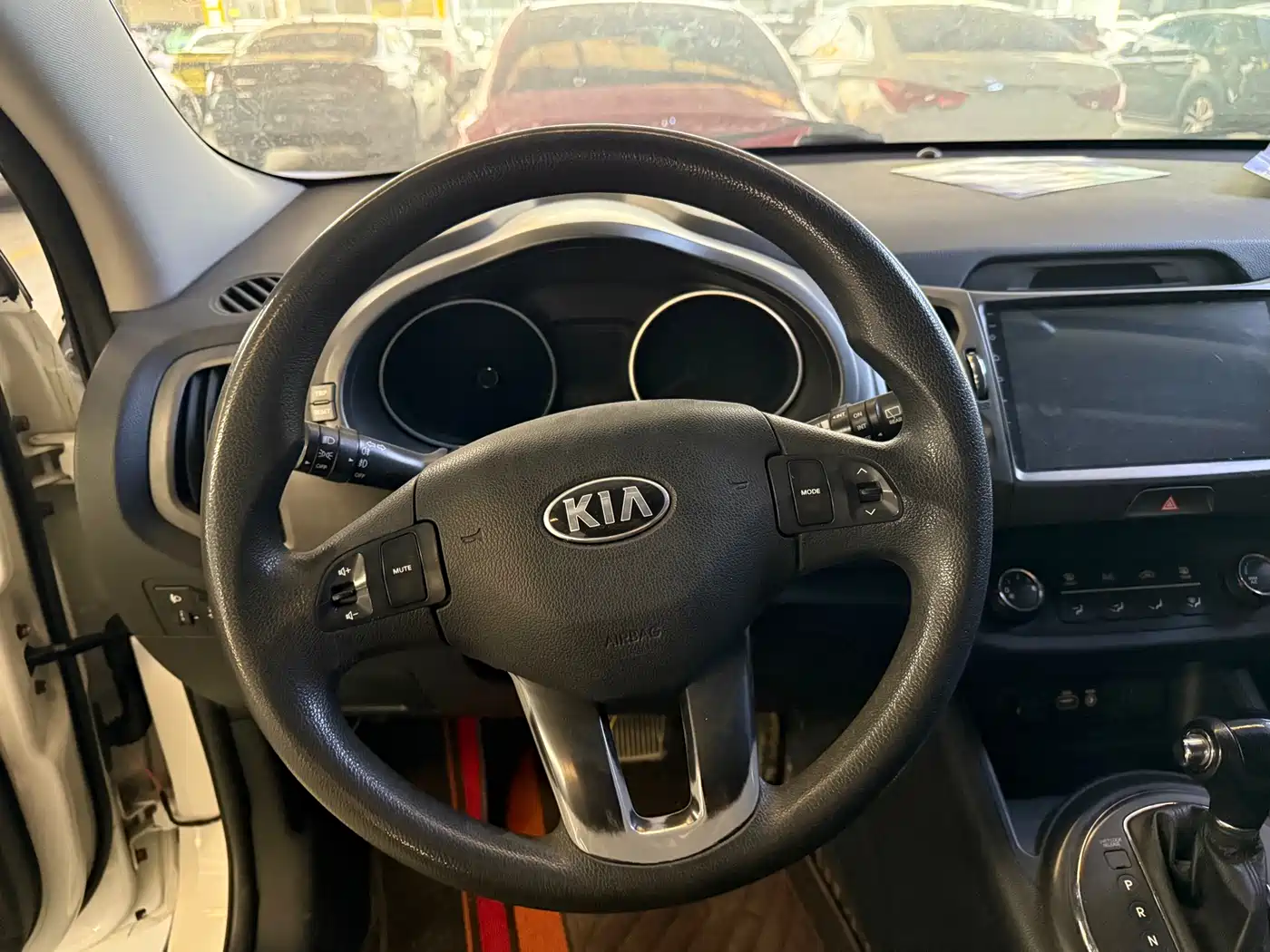Kia Sportage 2015 2.0L Automatic 2WD GL фото 11