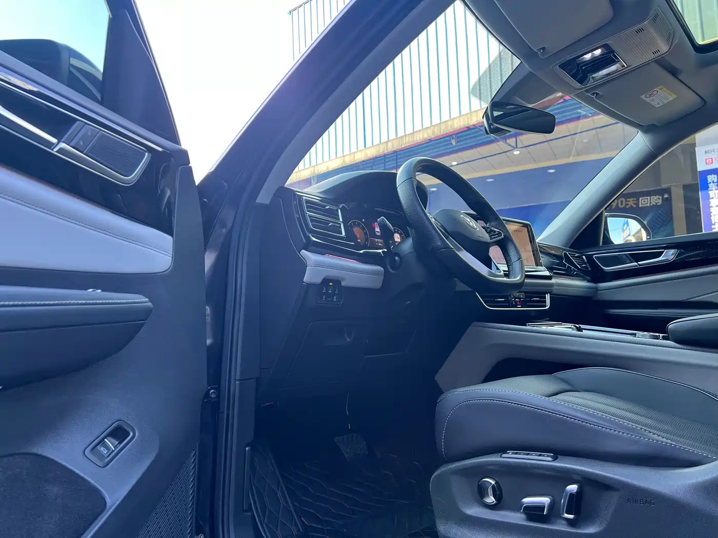 Volkswagen Teramont 2022 380TSI 4MOTION Premium Luxury фото 10