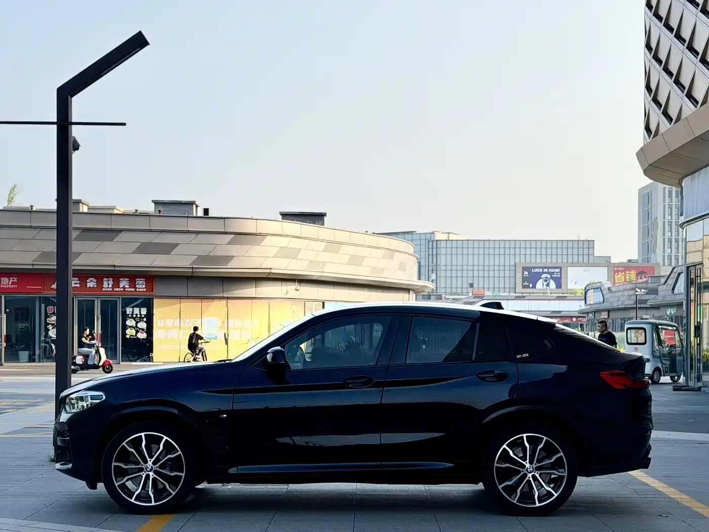 Photo 4 - BMW X4