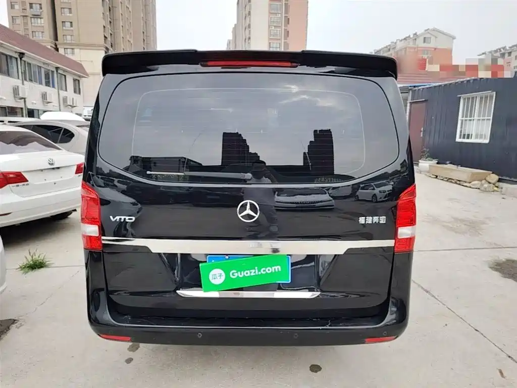 Mercedes-Benz Vito 2018 2.0T Business Edition China VI фото 6
