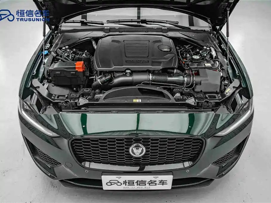 Jaguar XEL 2025 2.0T 250PS R-DYNAMIC 90th Anniversary Edition фото 21