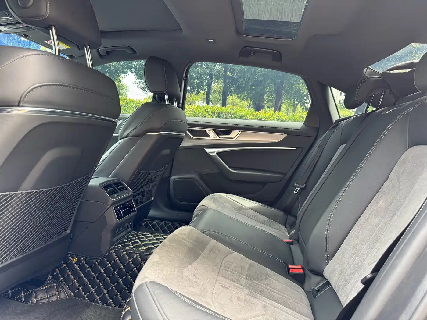 Audi A6L 2024 45 TFSI Premium Dynamic фото 16