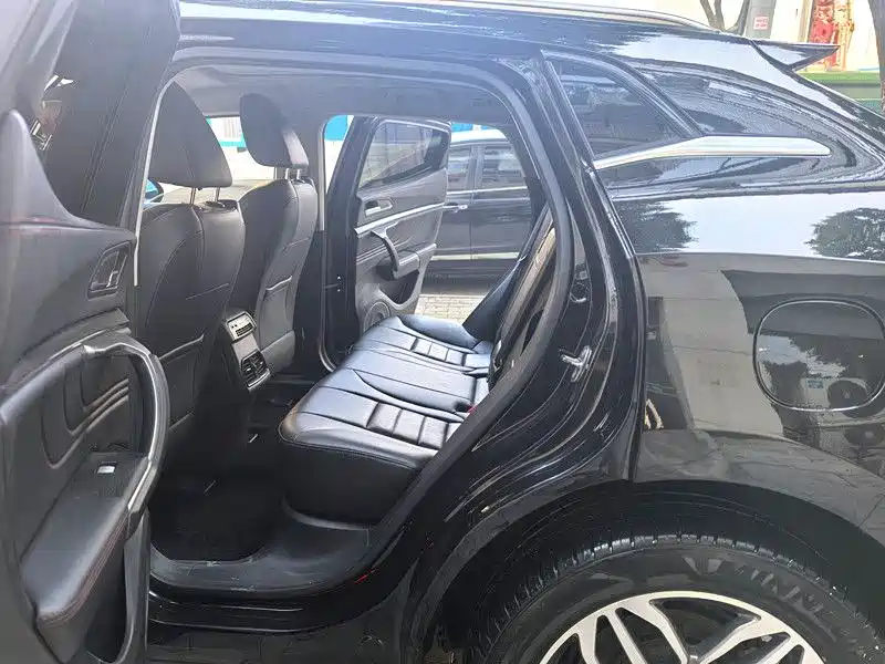 WEI PAI WEI BRAND VV5