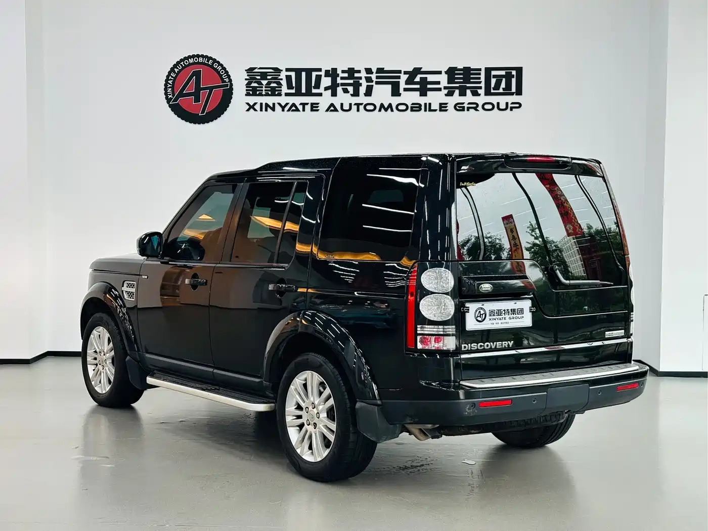 Land Rover Discovery 2015 3.0 SC V6 HSE фото 5
