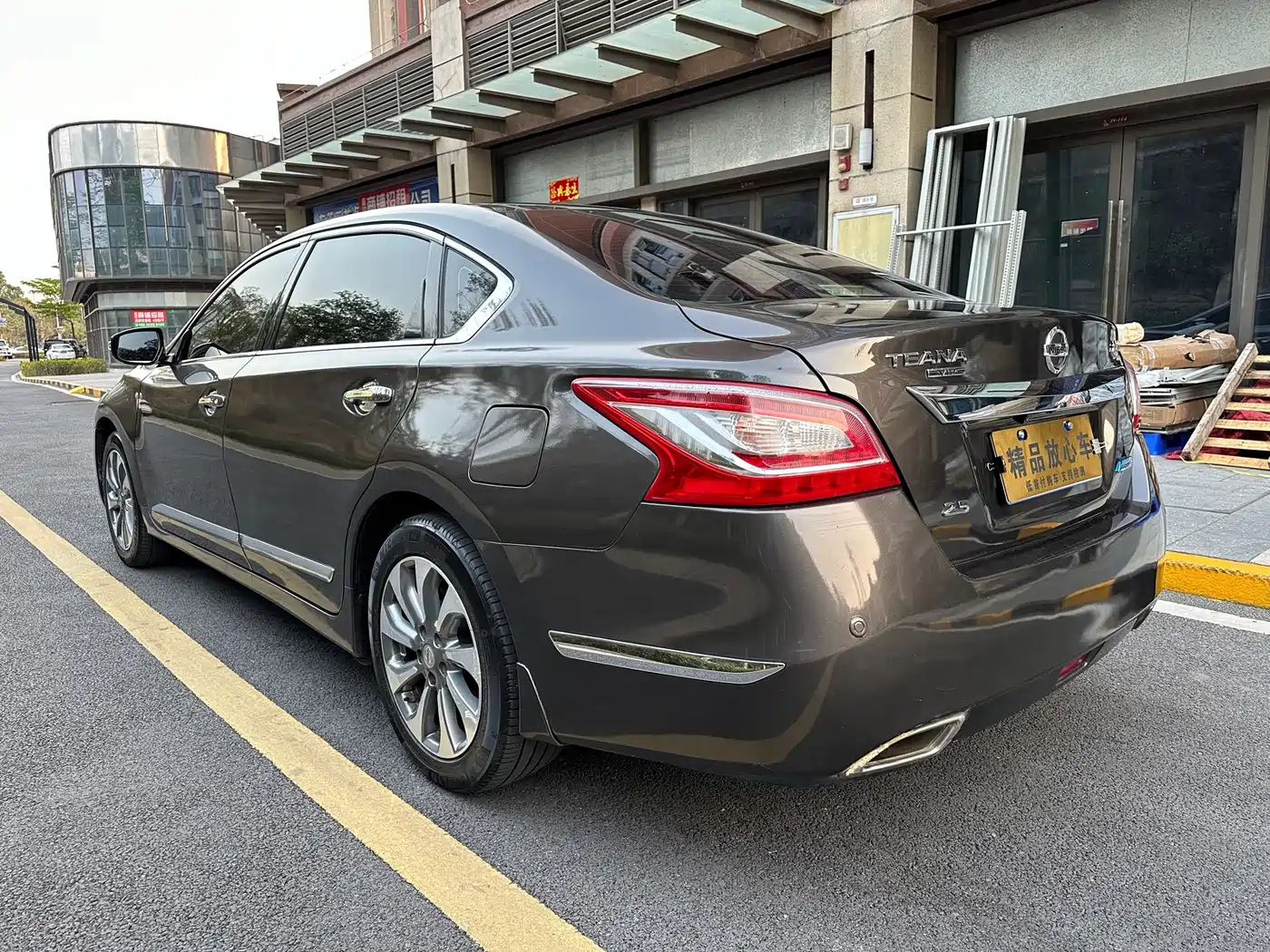 Nissan Teana 2014 Duke 2.5L XV Premium Edition фото 4