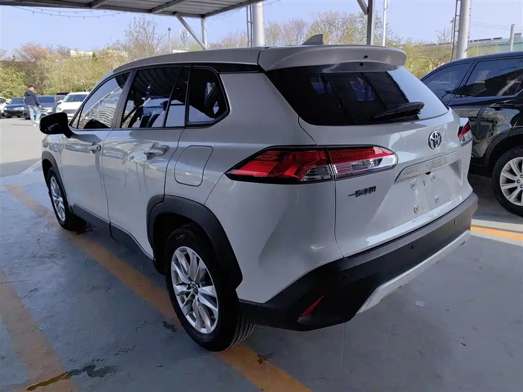 Toyota Corolla Cross 2022 2.0L Pioneer Edition фото 23