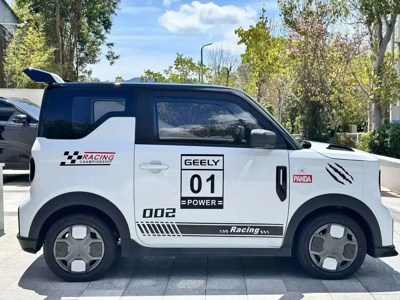 GEELY GALAXY PANDA