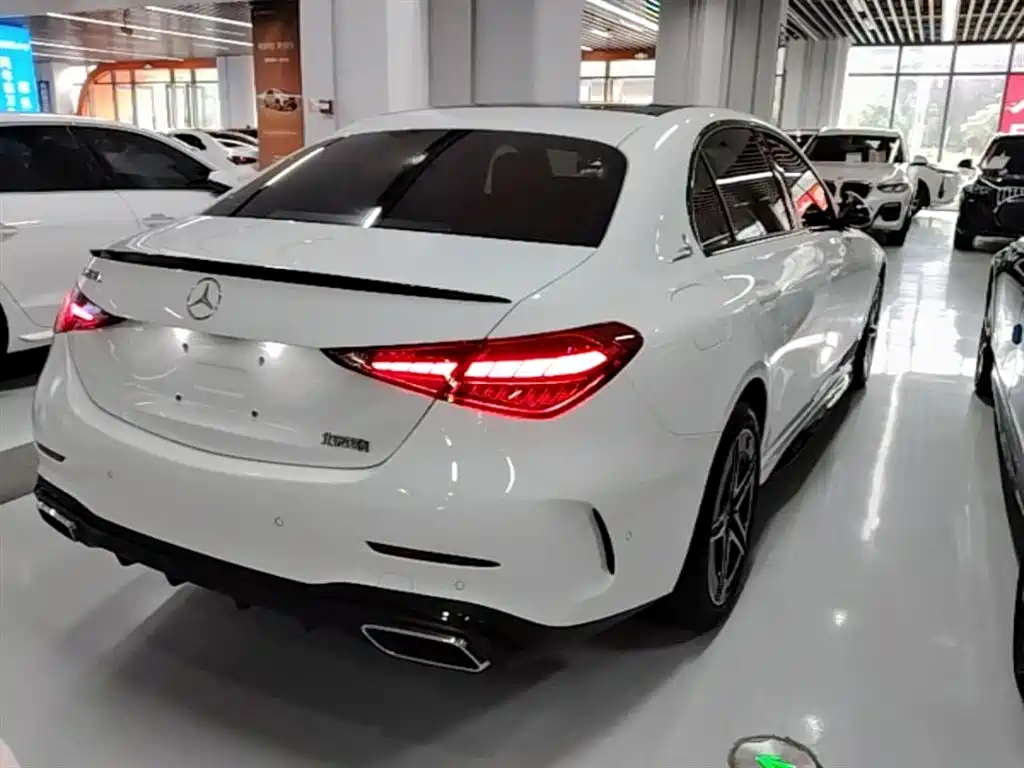 Mercedes-Benz C-Class 2025 Facelift C 260 L Night Sport Edition фото 7