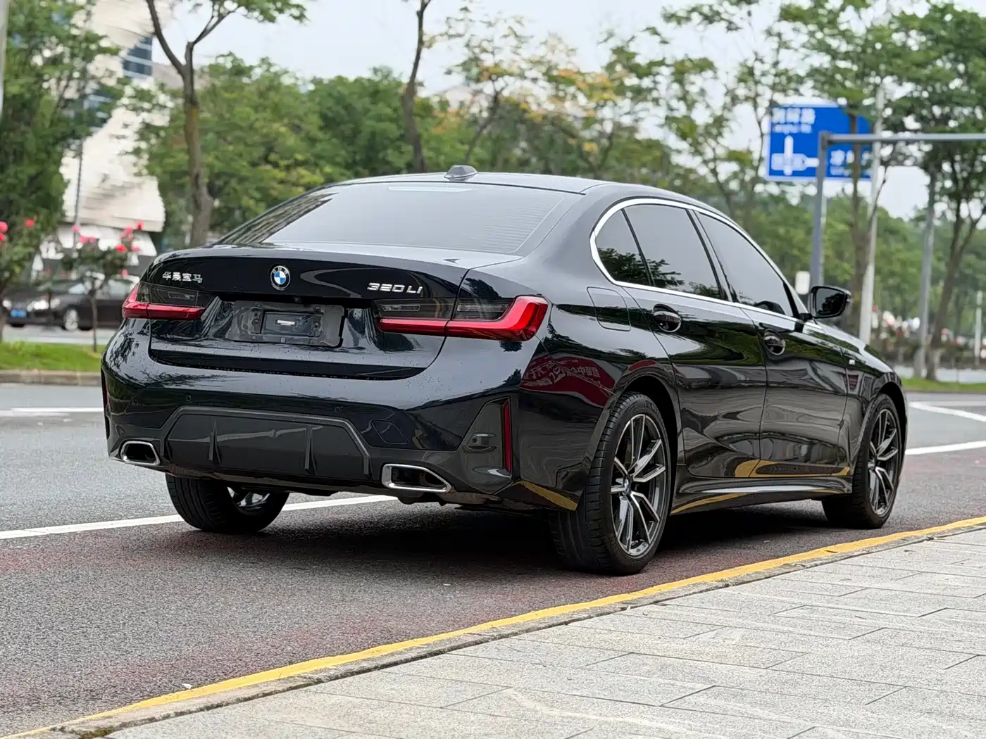 BMW 3 Series 2023 320Li M Sport Package фото 4