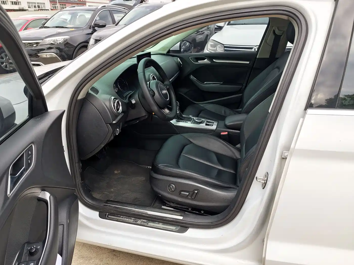 Audi A3 2014 Limousine 35 TFSI Auto Comfort фото 5
