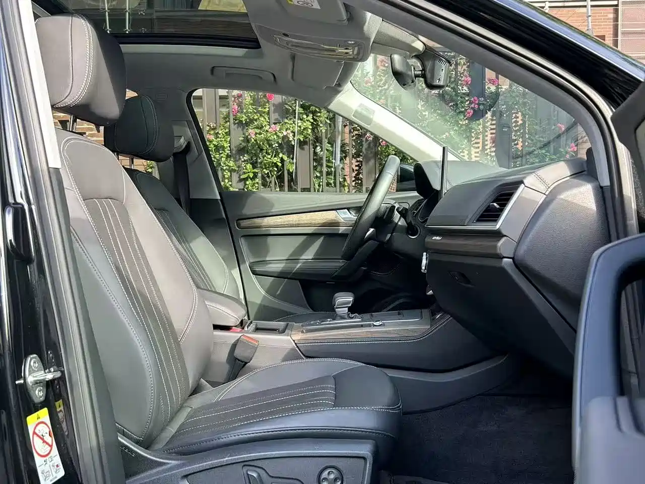 Audi Q5L 2022 Facelift 45T Luxury Dynamic фото 9