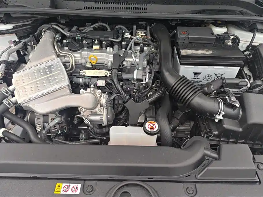 Toyota Levin 2023 185T CVT Luxury фото 10