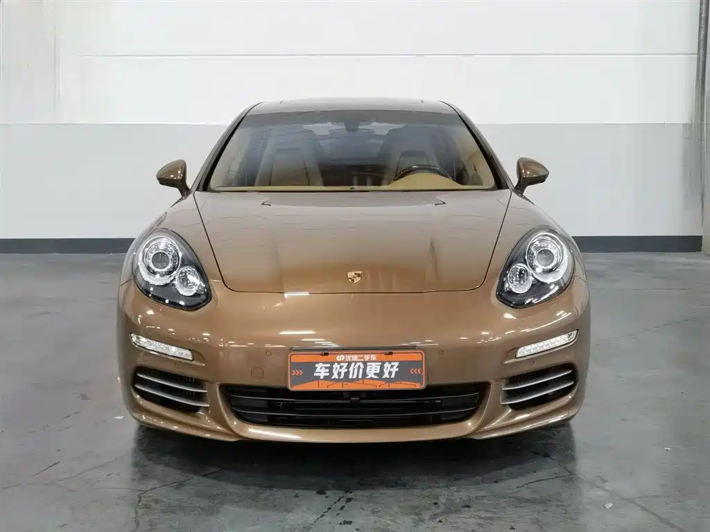 Porsche Panamera 2014 Panamera 4 3.0T фото 3