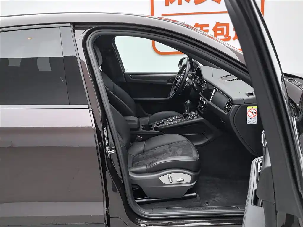 Porsche Macan 2018 Macan 2.0T фото 23