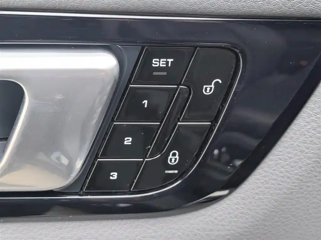 Porsche Cayenne 2019 Cayenne 3.0T фото 27