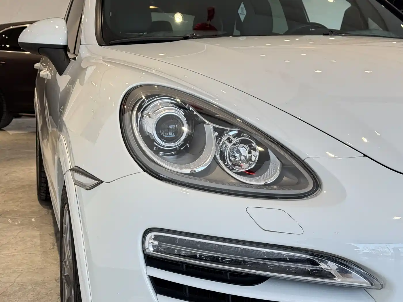 Porsche Cayenne 2014 Cayenne Platinum Edition 3.0T фото 3