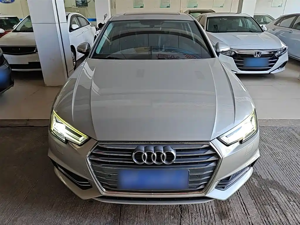 Audi A4L 2018 30th Anniversary 40 TFSI Fashion фото 3