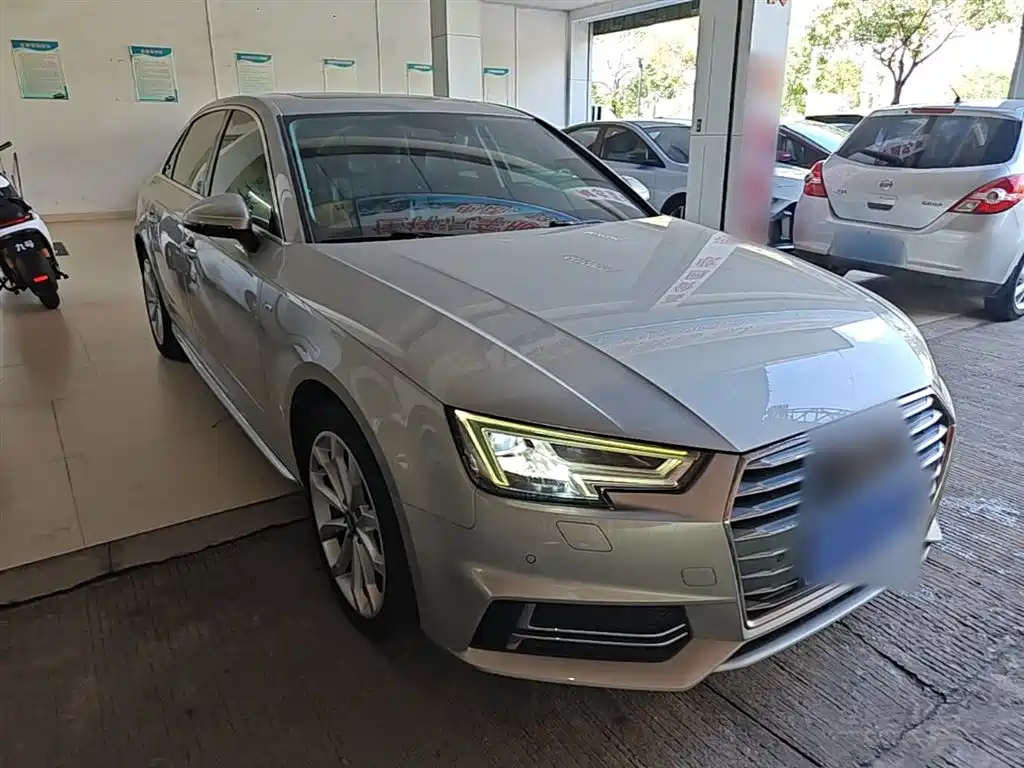 Audi A4L 2018 30th Anniversary 40 TFSI Fashion фото 4