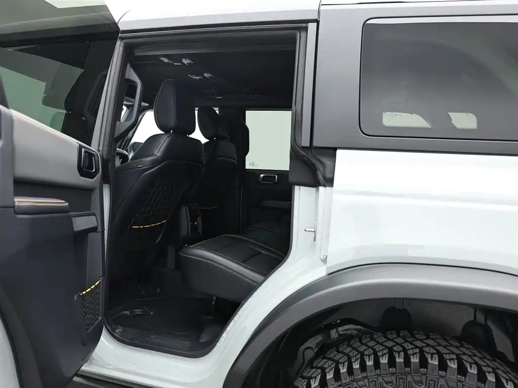 Ford Bronco 2025 2024 2.3T Badlands