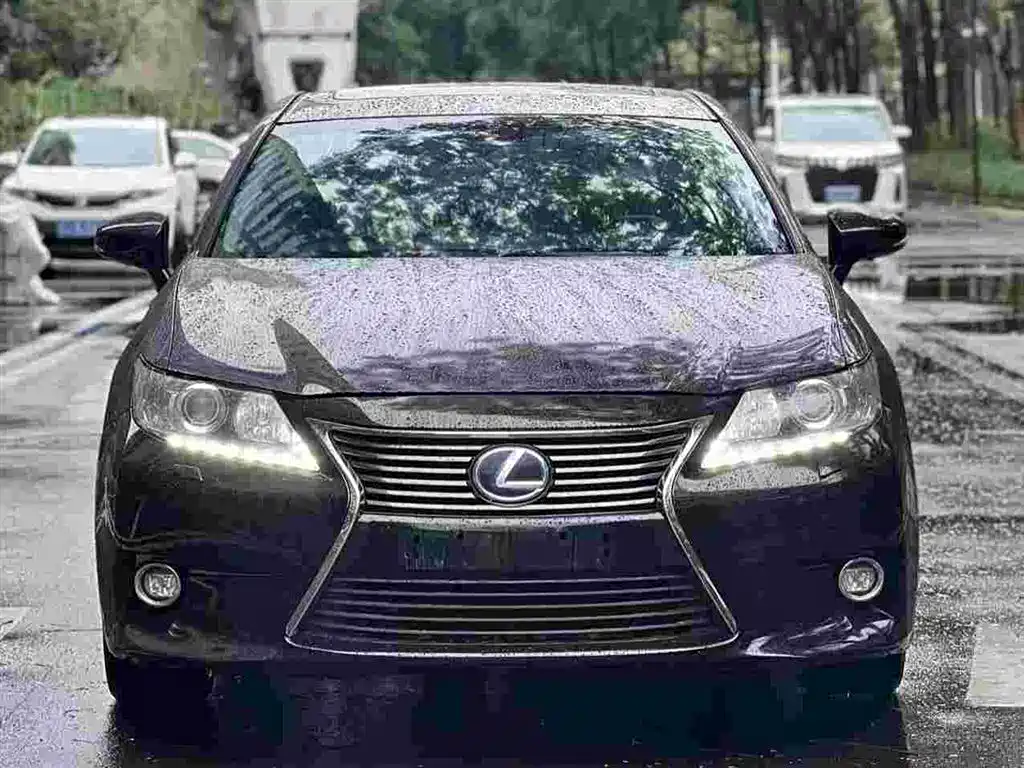 Lexus ES 2014 300h Elite Edition