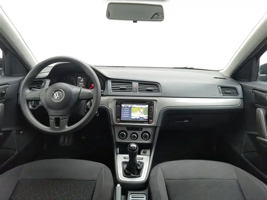 Volkswagen Lavida 2013 Facelift Classic 1.6L Manual Trend фото 5