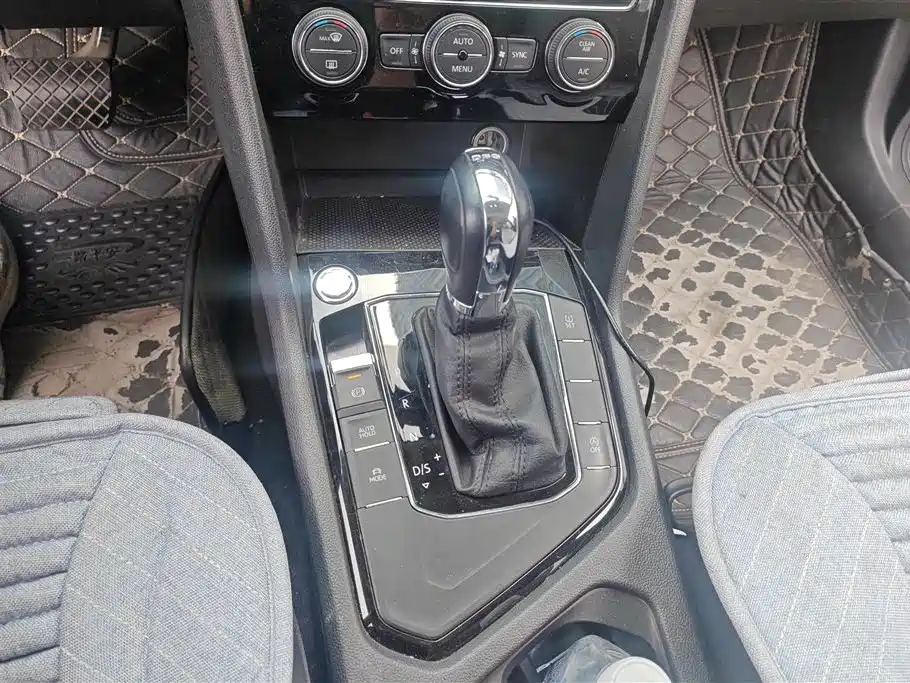 Volkswagen Tharu 2019 280TSI FWD Luxury Edition China VI фото 16