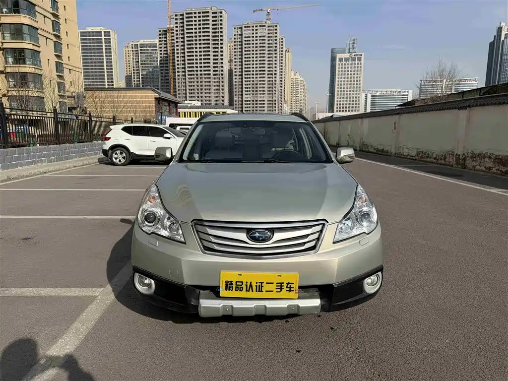 Subaru Outback 2010 2.5i Luxury Navigation фото 2