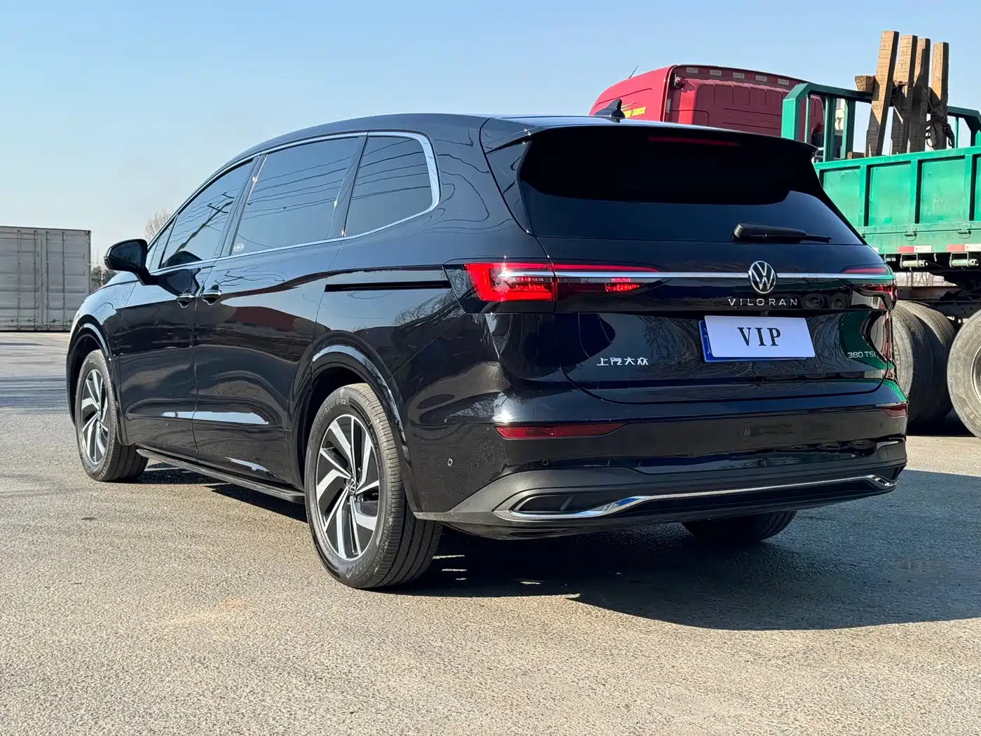 Volkswagen Viloran 2022 380TSI Premium Edition фото 4
