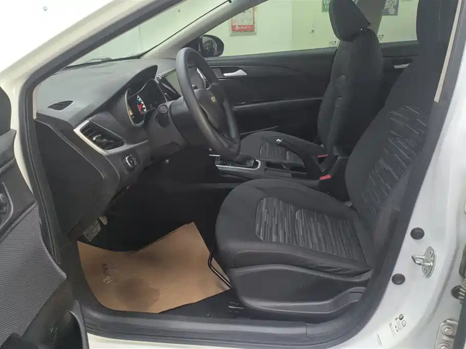 Chevrolet Cavalier 2019 320 Auto Sunroof Enjoyment Edition фото 9