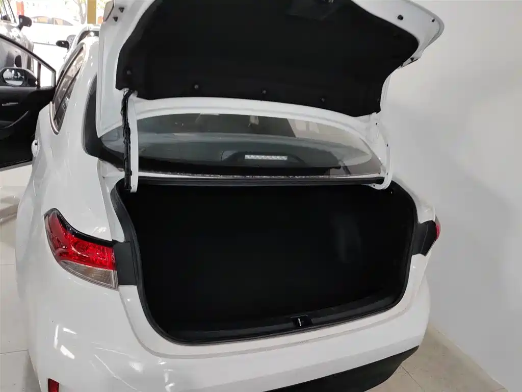 Toyota Levin 2023 TNGA 1.5L CVT Progressive фото 19
