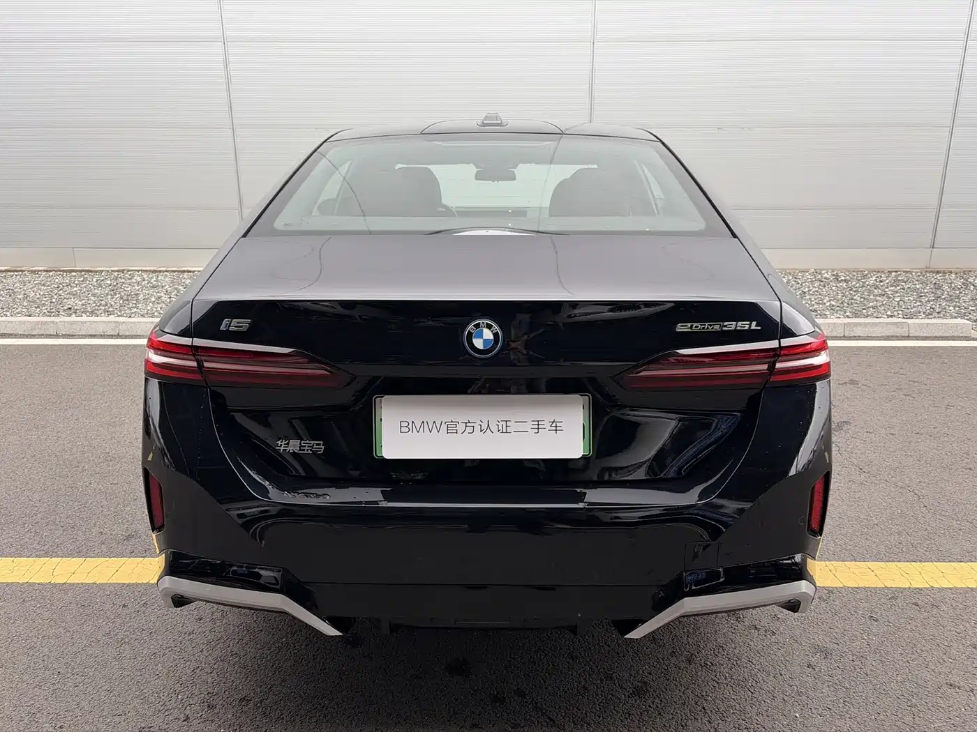 BMW i5 2025 eDrive 35L M Sport Package фото 3