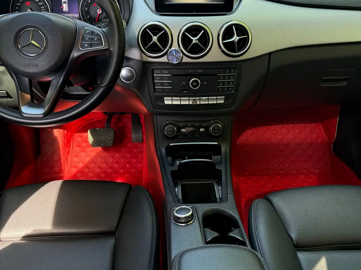 Mercedes-Benz B-Class 2015 B 200 Style фото 8