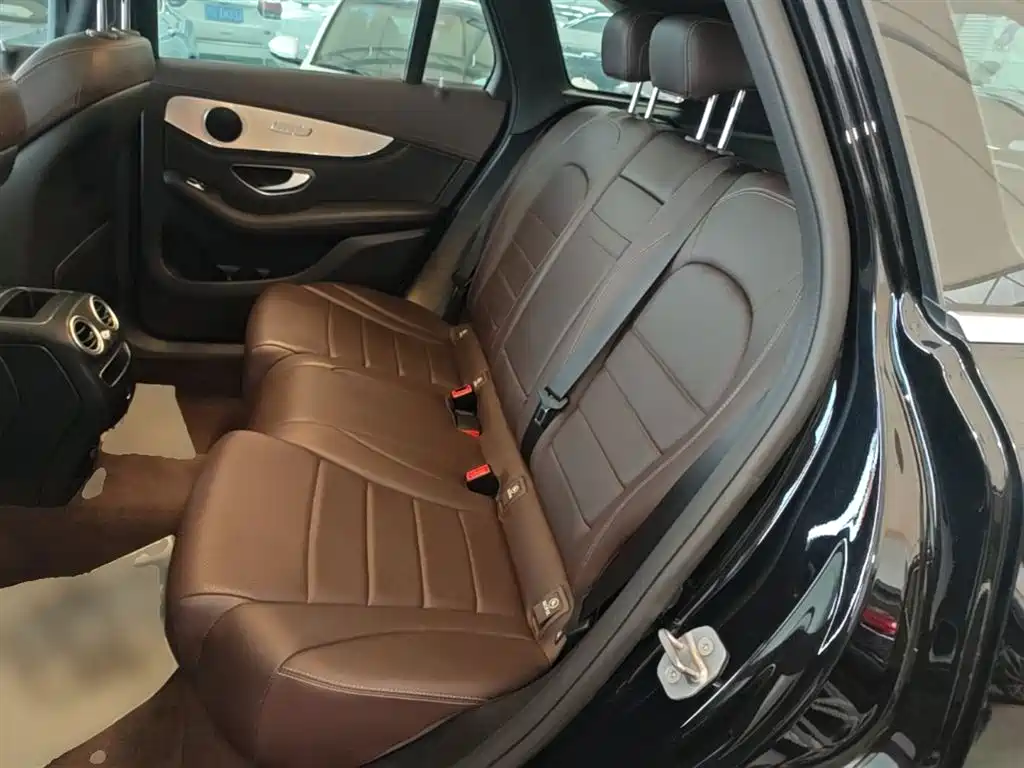 Mercedes-Benz GLC 2020 Facelift GLC 260 L 4MATIC Dynamic фото 17
