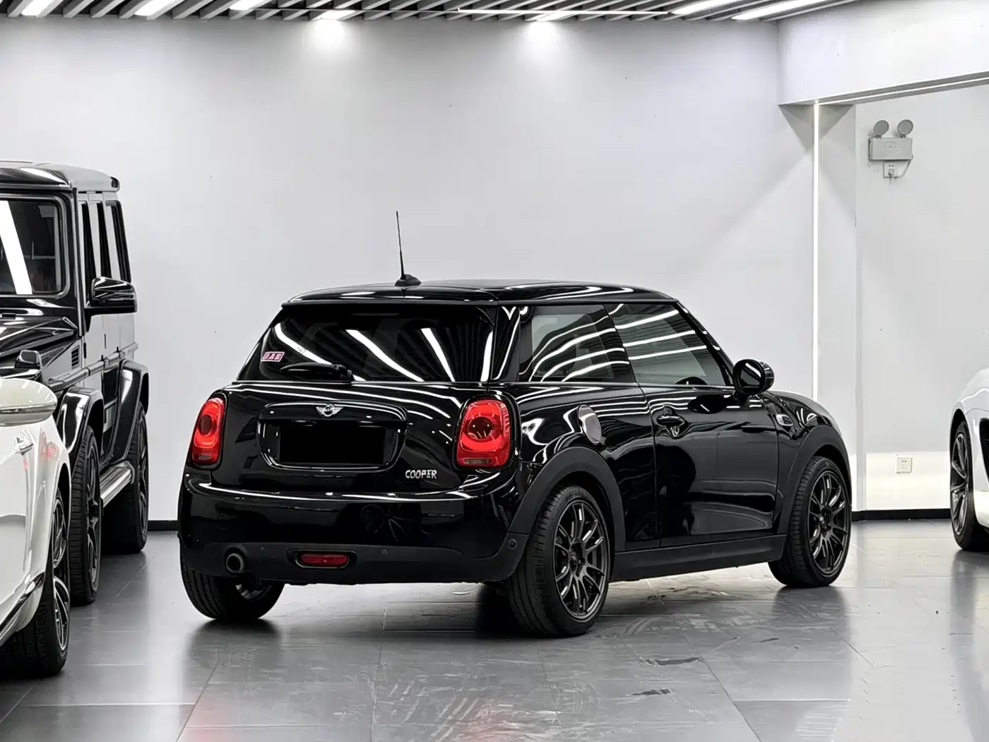 MINI 2016 1.5T COOPER Pioneer фото 3