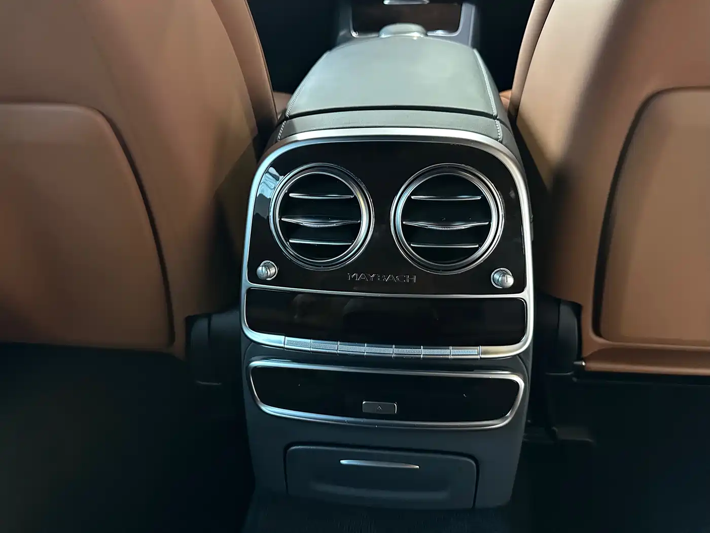 Mercedes-Benz Maybach S-Class 2020 S 450 4MATIC Collector's Edition фото 11