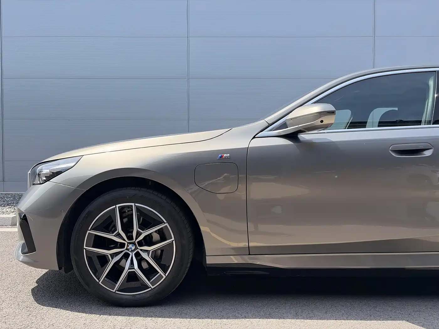 BMW i5 2025 eDrive 40L M Sport Package фото 6