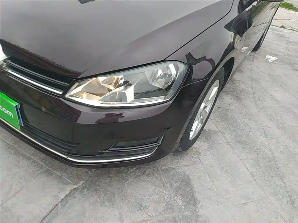 Volkswagen Golf 2016 230TSI Automatic Comfort фото 24