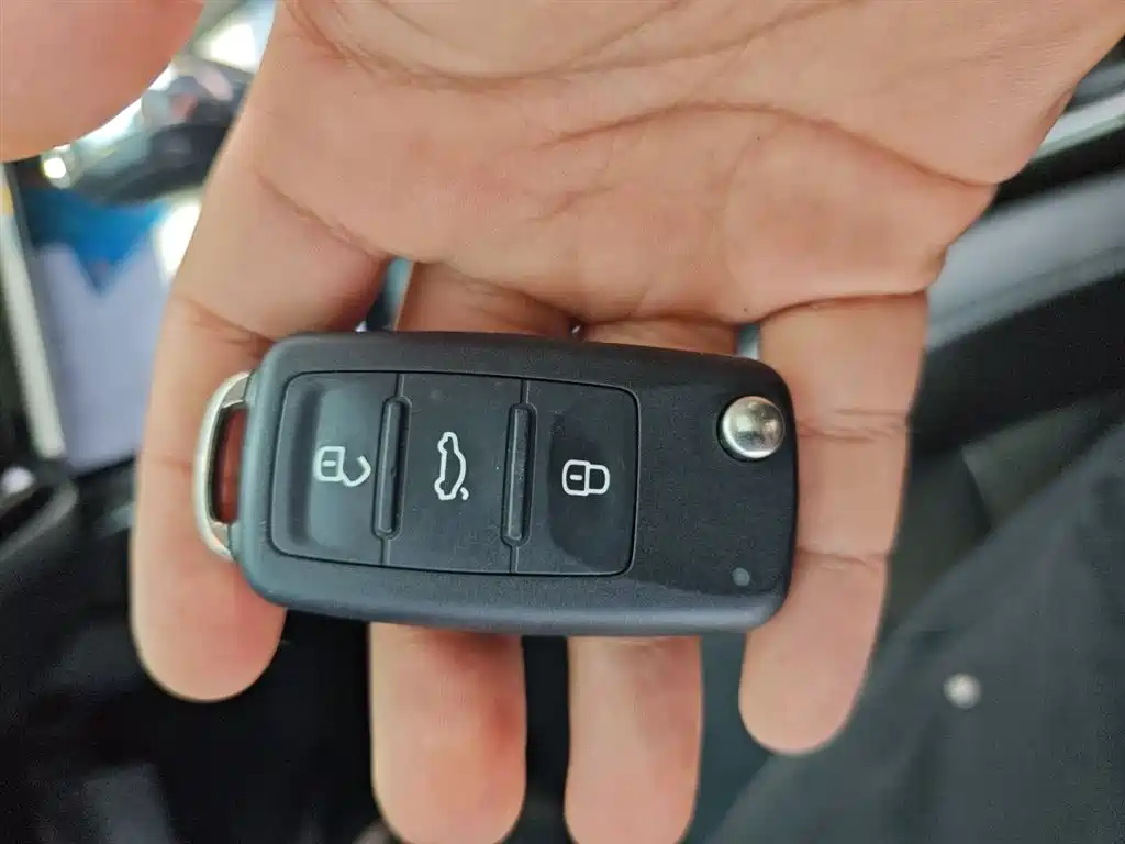 Volkswagen Sagitar 2017 230TSI Automatic Comfort фото 12