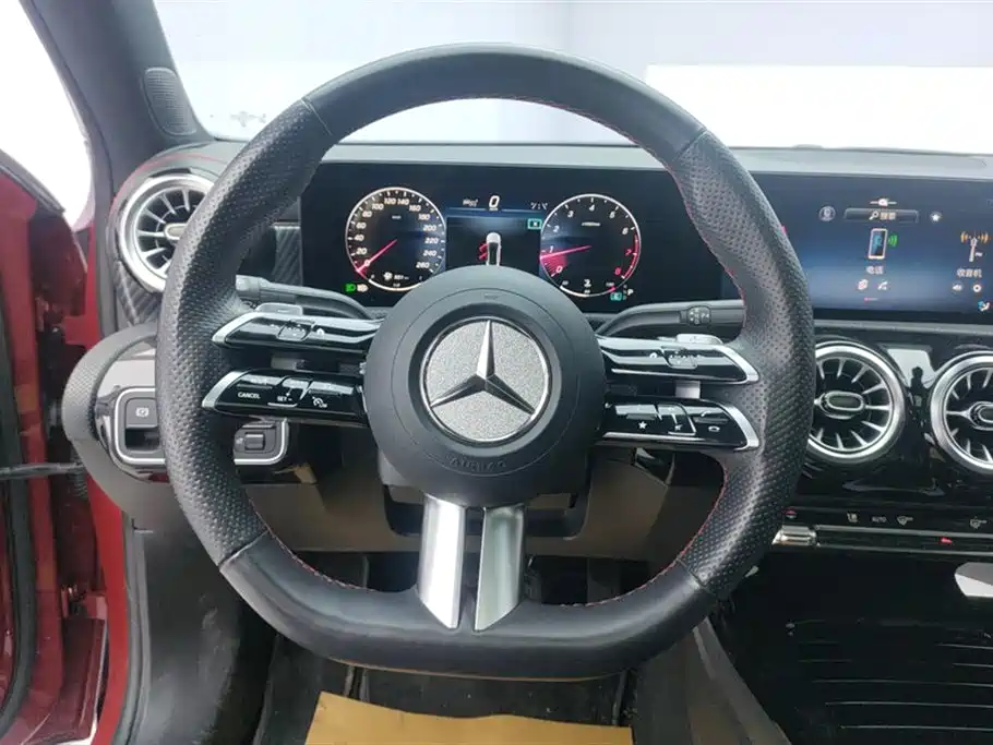 Mercedes-Benz A-Class 2023 A 200 L Fashion фото 15
