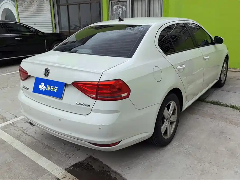 Volkswagen Lavida 2017 1.6L Automatic Trend Edition фото 3