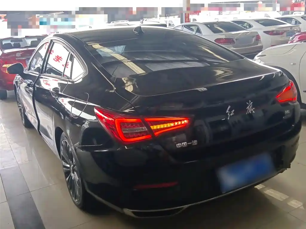 Hongqi H5 2020 1.8T Automatic Smart Connection Qi Rhythm Edition фото 5