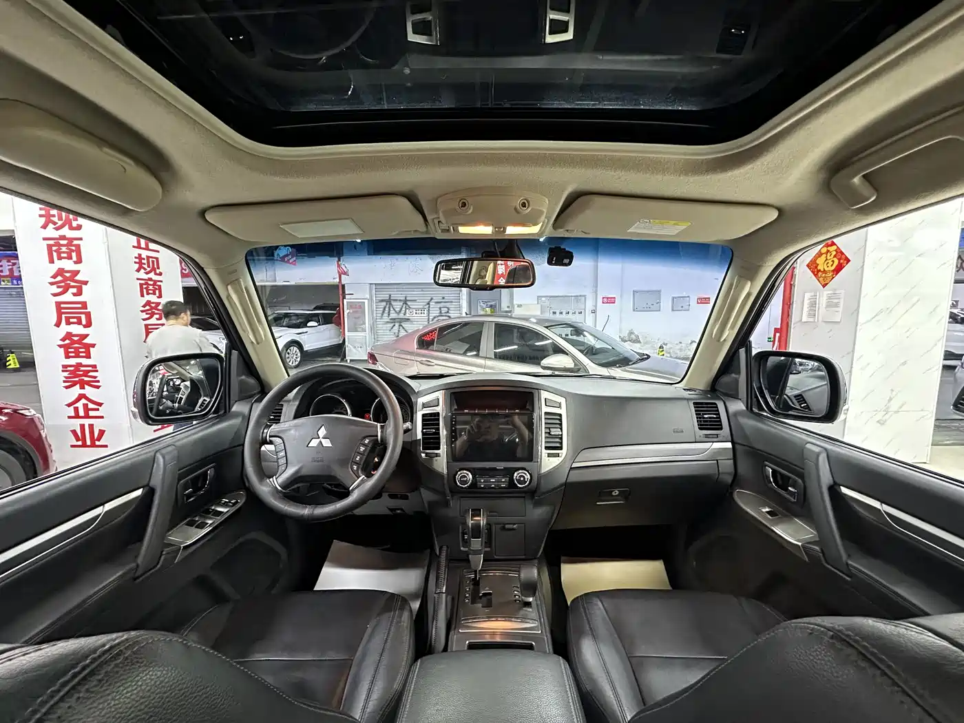 Mitsubishi Pajero (Import) 2015 3.0L Automatic Elite Premium Edition China IV фото 22