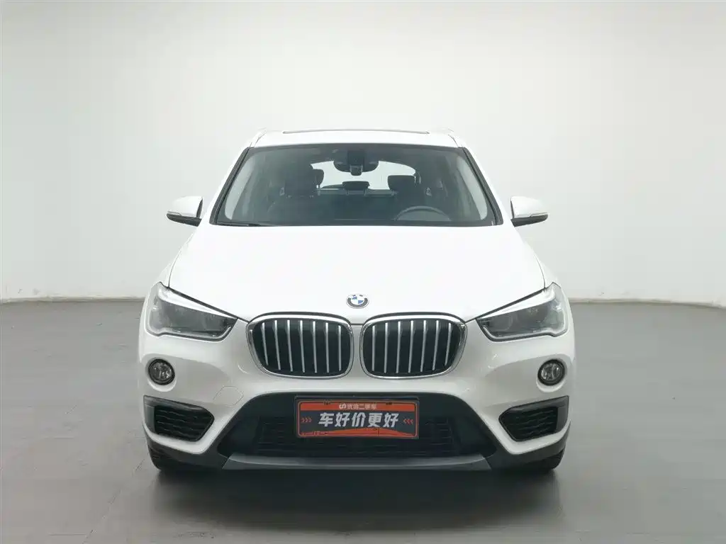 BMW X1 2018 sDrive20Li Leading Model фото 3