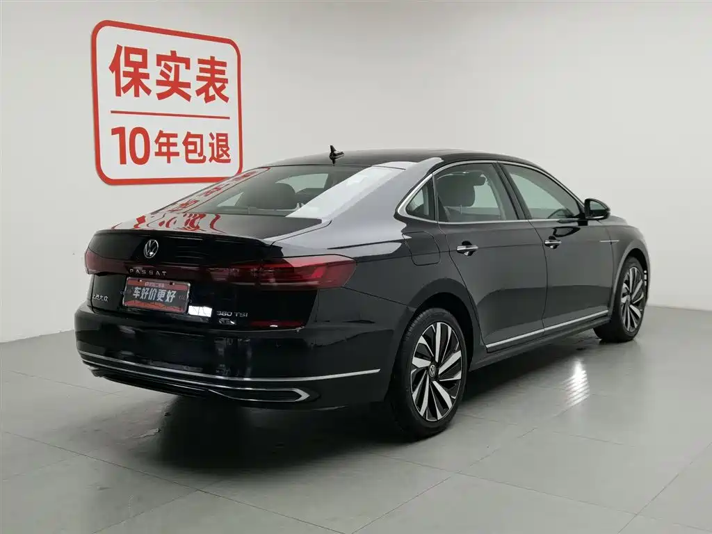 Volkswagen Passat 2023 Facelift 380TSI Luxury Edition фото 2
