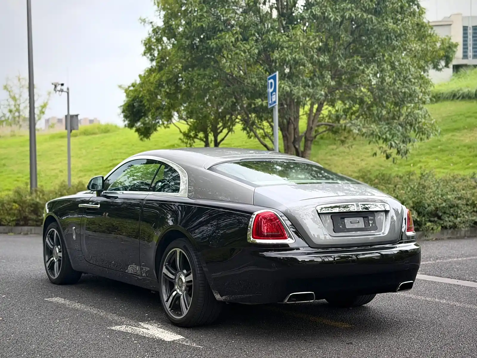 Фото 6 - Rolls-Royce Wraith