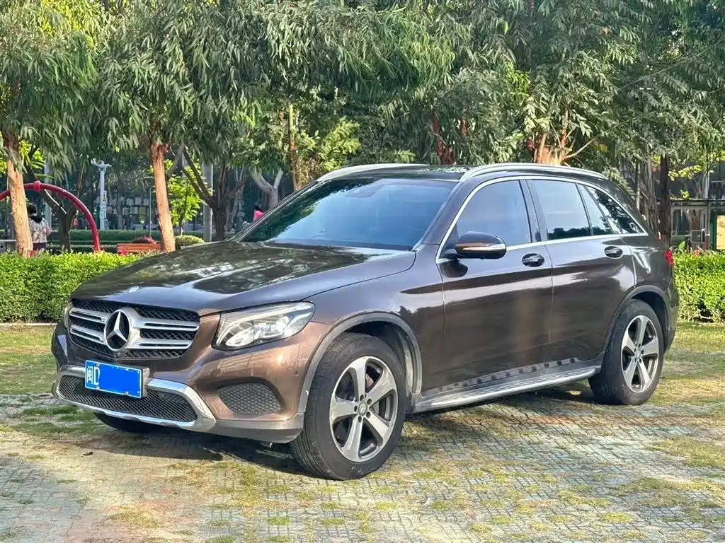 Mercedes-Benz GLC 2017 GLC 260 4MATIC Luxury