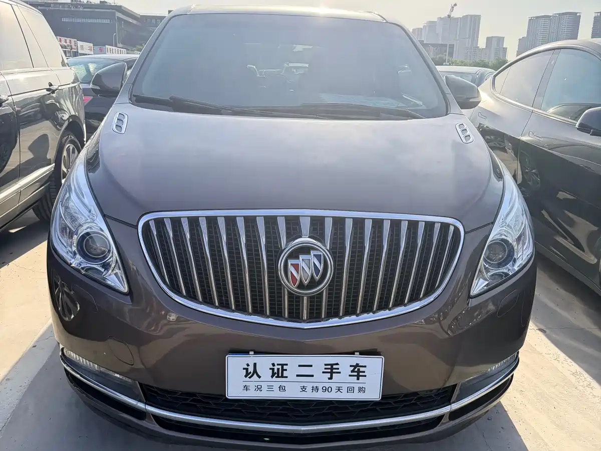 Buick GL8 2015 2.4L Luxury Business Exclusive Edition фото 2