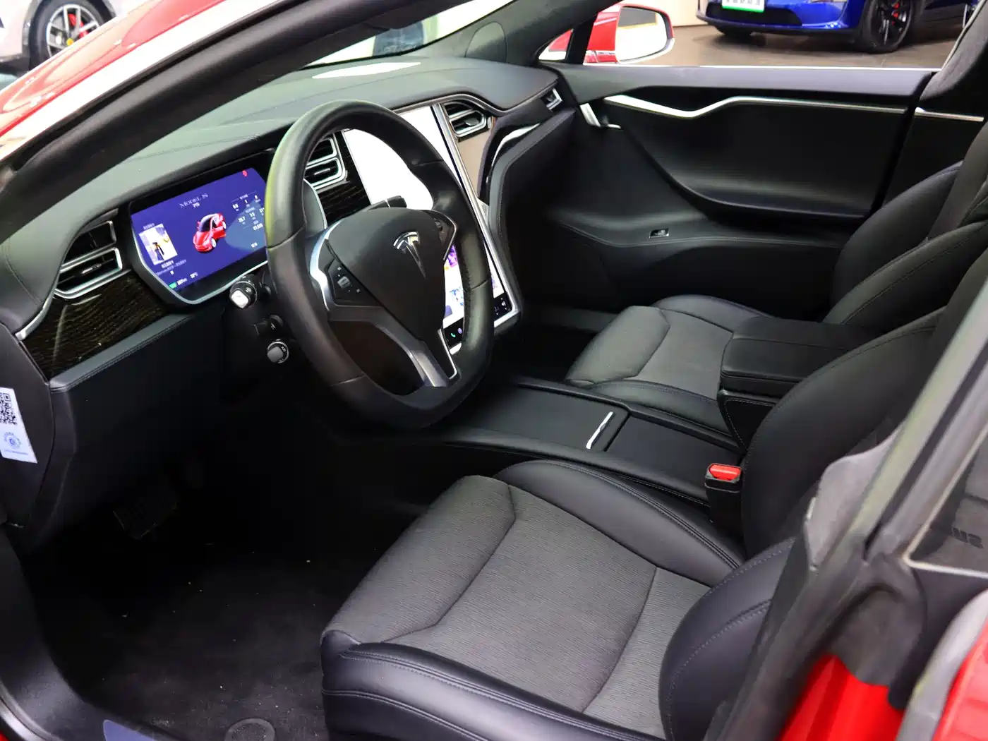 TESLA MODEL S