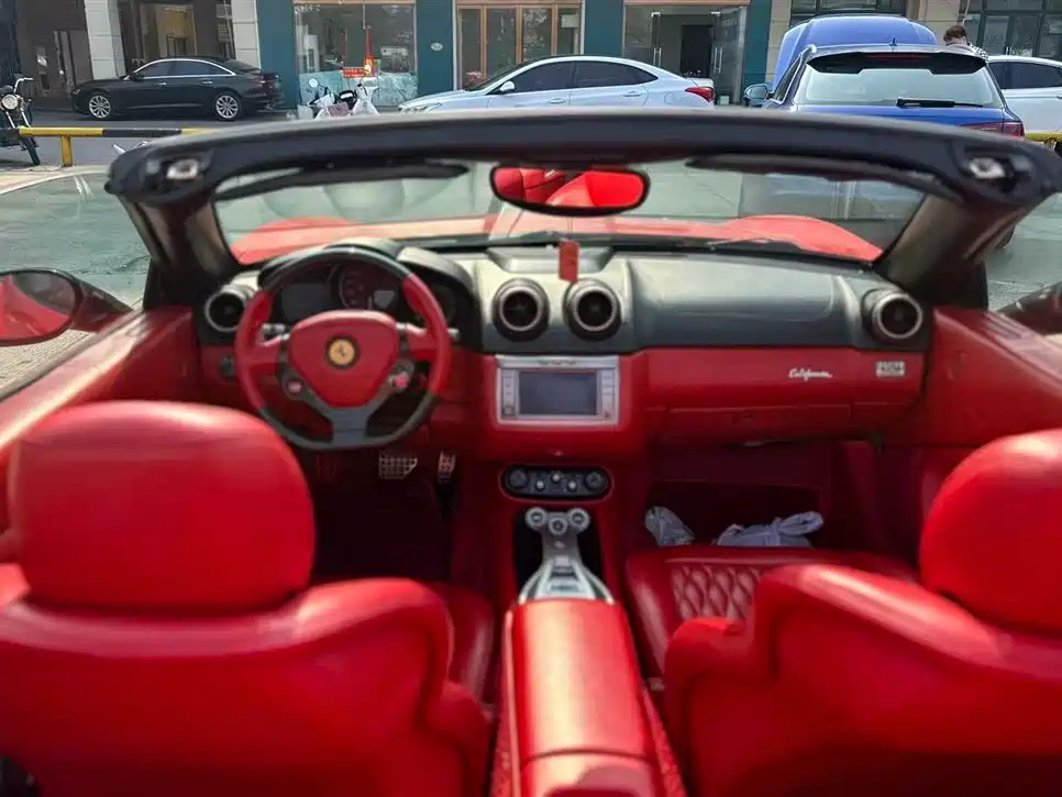 Ferrari California T 2009 4.3L Standard фото 6