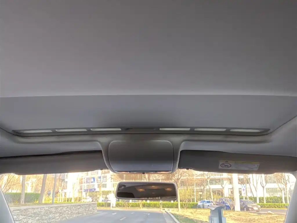 Volkswagen Polo 2018 1.5L Auto Comfort фото 13